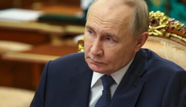 Bientôt un accord sur l'Ukraine? Le Kremlin calme les ardeurs en pointant un élément qui "n'augure rien de bon"