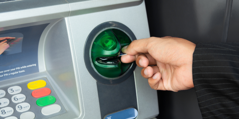 Saint-Étienne : il escroque près de 40.000 euros à la mère de son amie