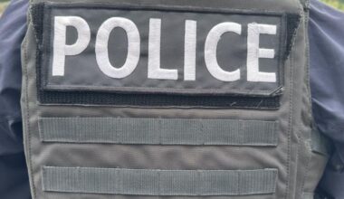 Auvergne-Rhône-Alpes : il menace des personnes avec un couteau, la police ouvre le feu