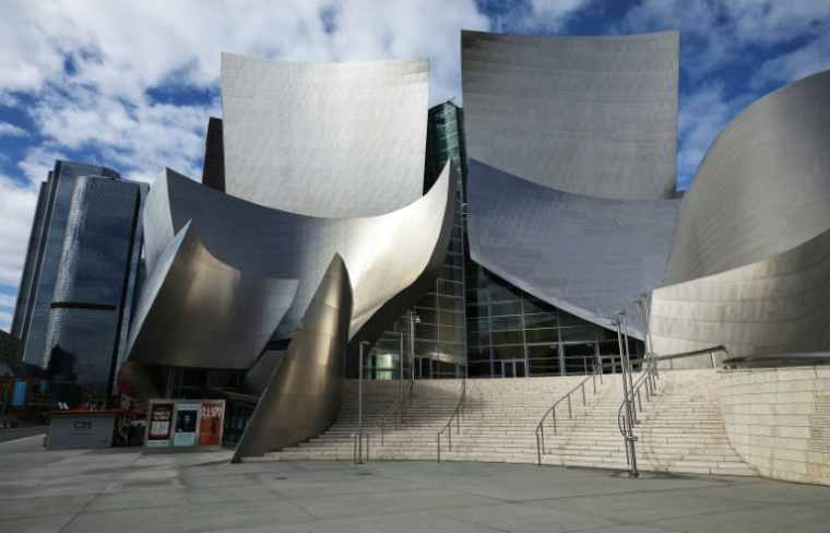 Le Walt Disney Concert Hall réalisé par l'architecte américano-canadien Frank Gehry, le 15 mars 2020 à Los Angeles, en Californie ( Getty / MARIO TAMA )