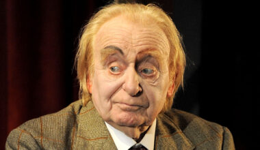 Pierre Vial, figure de la Comédie française et enchanteur du film « Les Visiteurs », est mort à l’âge de 97 ans