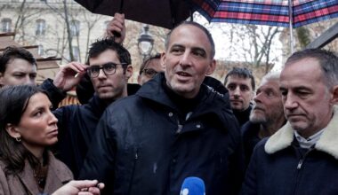 «Trumpisme», «violence», «brutalité»... Raphaël Glucksmann charge les adversaires de la gauche en vue des municipales à Paris