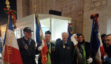 Un agriculteur retraité de la Manche participe à la cérémonie de ravivage de la flamme à l’Arc de Triomphe