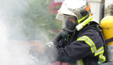 Management toxique, bébé intoxiqué dans un incendie et incivilités canines... L’info à midi en Île-de-France