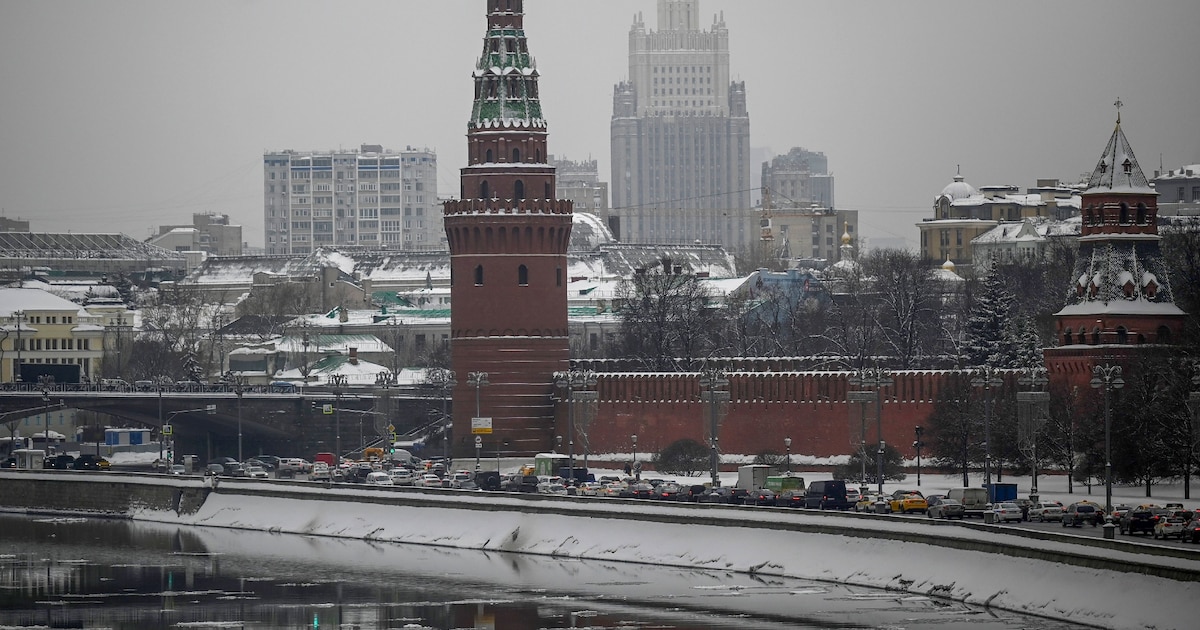 Une des tours du Kremlin (au 1er plan) à Moscou, le 1er février 2022
