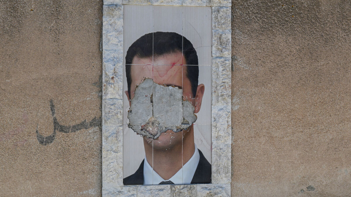 Jeux vidéo, exil doré… Un an après sa chute, Bachar al-Assad, le fantôme de Moscou, hante encore la Syrie