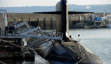 Une enquête ouverte après le survol par des drones de la base de sous-marins nucléaires de l’Ile Longue – Libération