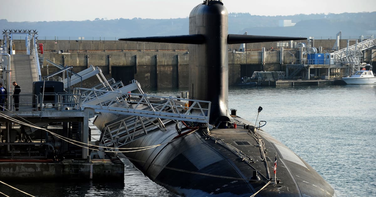 Une enquête ouverte après le survol par des drones de la base de sous-marins nucléaires de l’Ile Longue – Libération