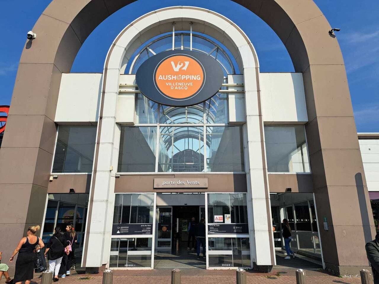 Villeneuve-d'Ascq. Un spécialiste des cadeaux rigolos et une enseigne hyper gourmande ouvrent à Aushopping V2