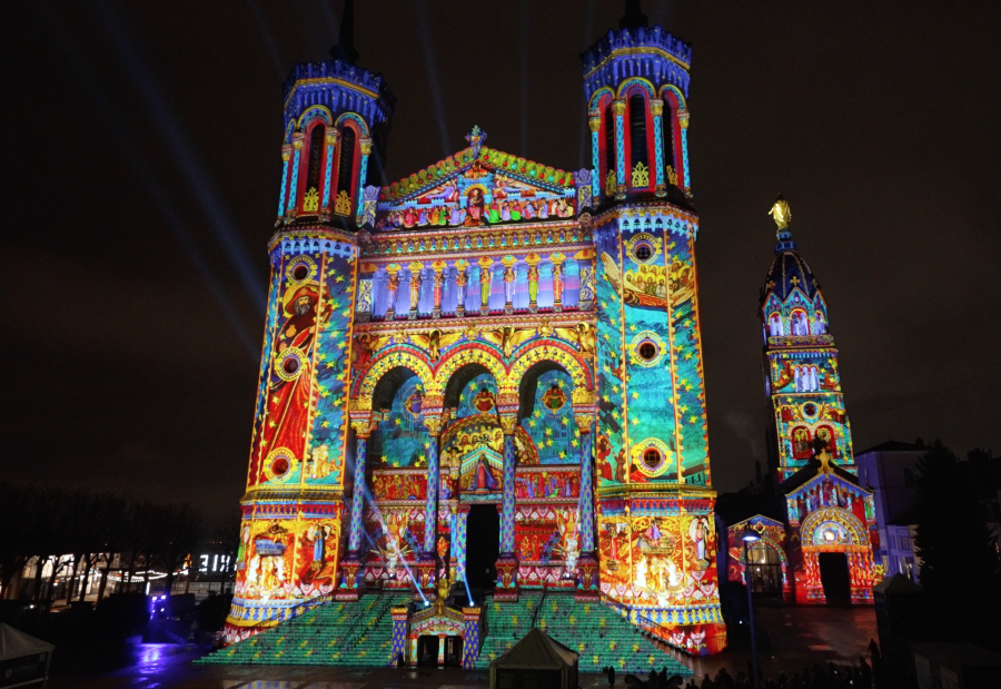 Lyon. La Région des Lumières rejoue son spectacle sur la basilique de Fourvière -