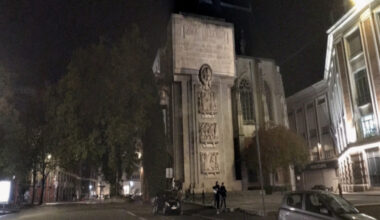 Lille. Au pied du Palais Rihour, la BAC ne manque pas une miette d'une transaction suspecte