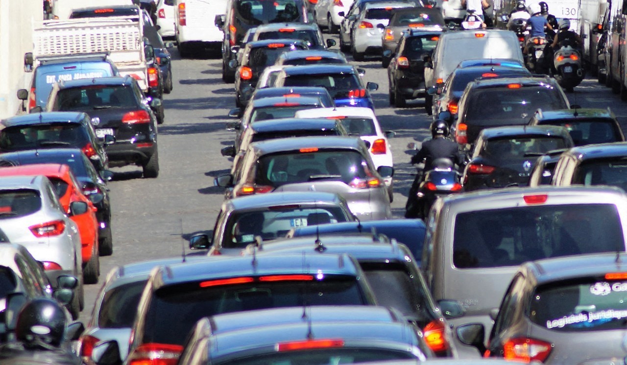 la circulation est dans le rouge, les bouchons s'étendent