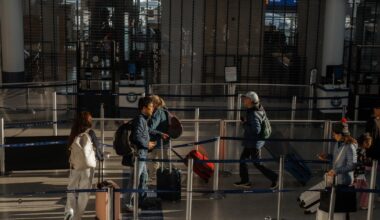 Des milliers de vols sont annulés aux Etats-Unis en raison de plusieurs tempêtes hivernales