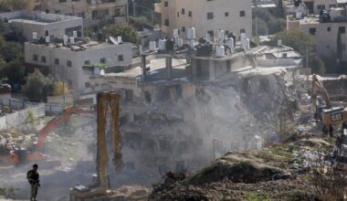 A Jérusalem-Est, un immeuble résidentiel palestinien jugé « illégal » détruit par les bulldozers israéliens
