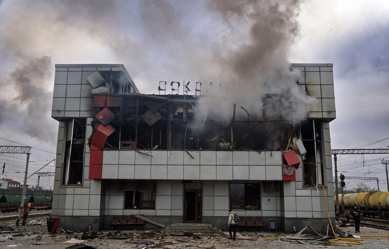 La Russie poursuit ses frappes alors qu’Ukrainiens et Américains négocient en Floride