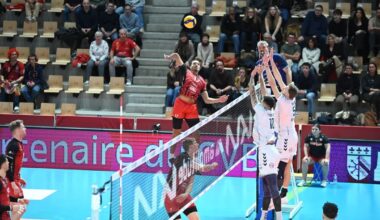 Le volleyeur chaumontais Jacob Pasteur à l'attaque.