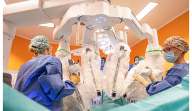 Lille. L'hôpital Jeanne de Flandre s'équipe d'un nouveau robot chirurgical ultramoderne : ce que ça change