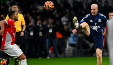 Football : Zinédine Zidane enflamme Marseille