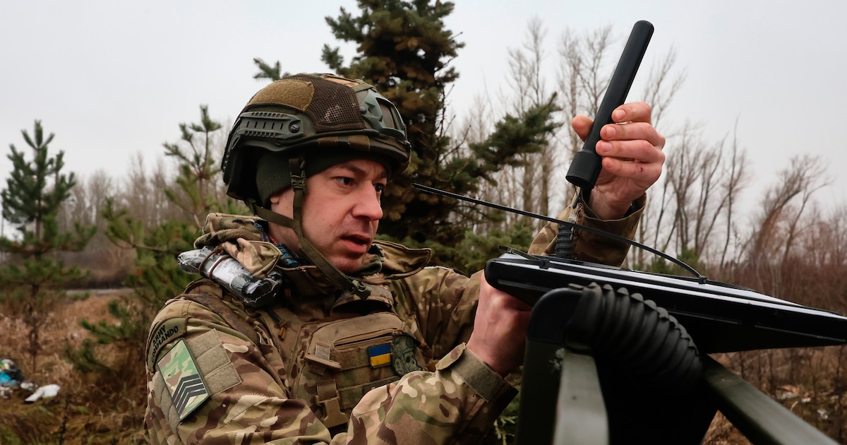 Guerre en Ukraine: le chef des armées du Royaume-Uni met en garde face à la "menace" russe et à une extension du conflit