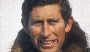 Le prince Charles lors de son expédition dans l'Arctique canadien en 1975.