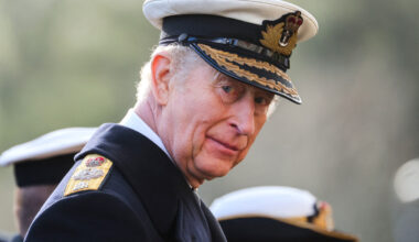 Charles III de retour au Britannia Royal Naval College à Dartmouth, le 19 décembre 2025.
