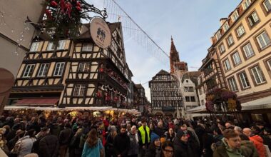 Municipales 2026 : face au surtourisme, un candidat à la mairie de Strasbourg souhaite rendre payant le marché de Noël