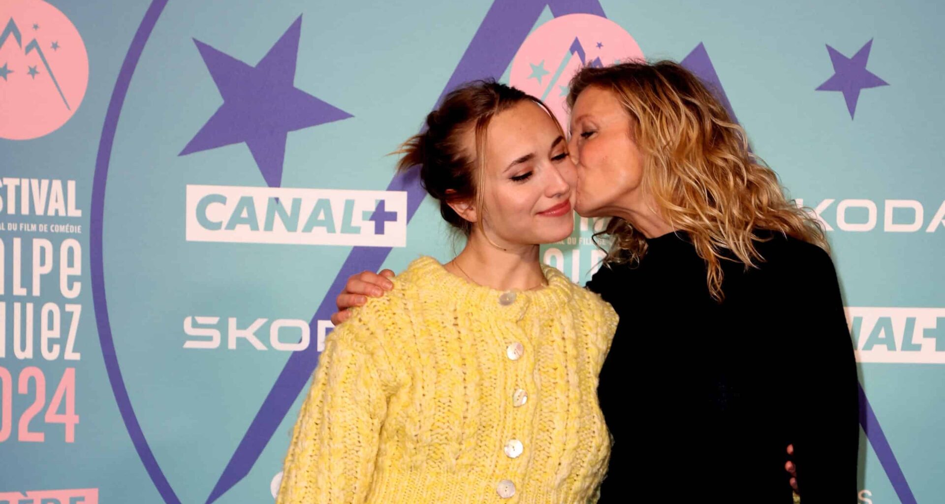 Alexandra Lamy : sa fille Chloe Jouannet arrêtée par la police après un "délit de fuite"