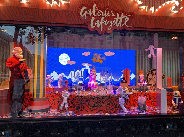 Vitrines de Noël 2025 des grands magasins à Paris : Galeries Lafayette