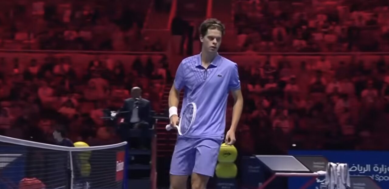 Next Gen ATP Finals > Le Belge Alexander Blockx, battu par Learner Tien en finale : "Que dire de la présence de Nadal en tribunes…"