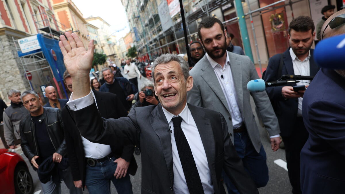 « C’est encore un nom magique dans les Alpes-Maritimes » : les deux campagnes des Sarkozy à Menton