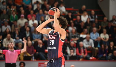 Nos nantais contraints de mettre un genou à terre ! (93/86)