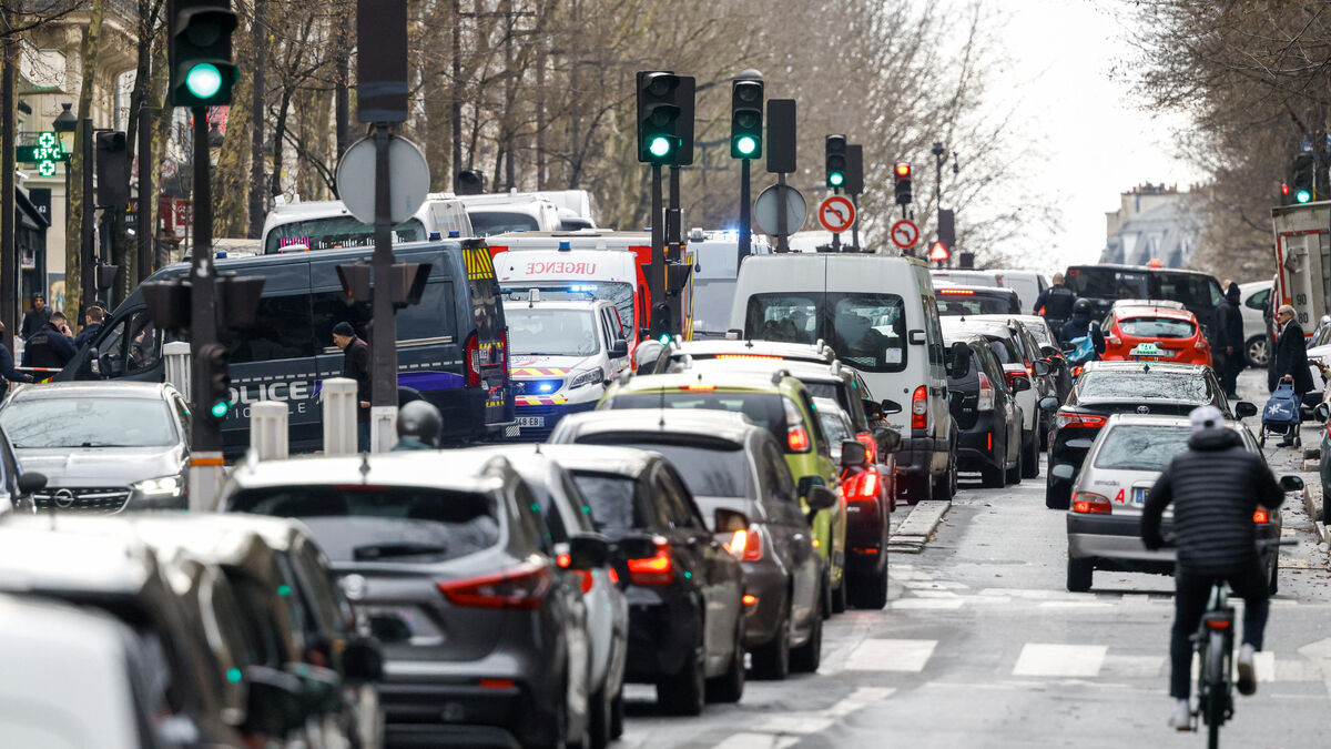 Municipales à Paris : métros saturés, bus et voitures englués dans le trafic… L’inquiétude des représentants du commerce