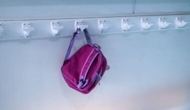 le silence de l’autorité judiciaire imposé aux parents – Libération