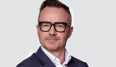 Dans l’impitoyable guerre de l’apéro, Intersnack France, l’entreprise derrière les chips Vico et les Curly, peut compter sur un nouveau trio de dirigeants