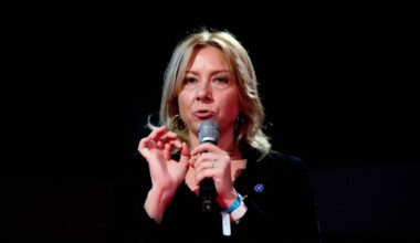 La VP de LR trouve «lamentable» la «capitulation» de Sarkozy face à l’extrême droite – Libération