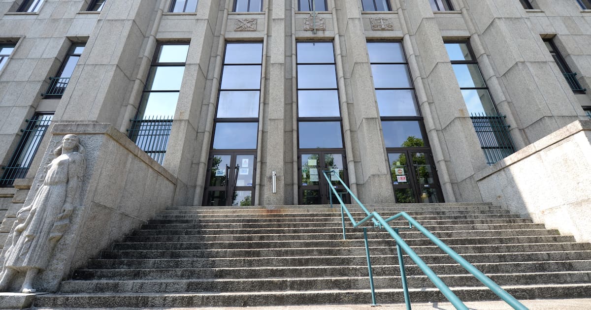 A Brest, un homme mis en examen pour avoir violé sa fille, avec qui il a eu trois enfants – Libération