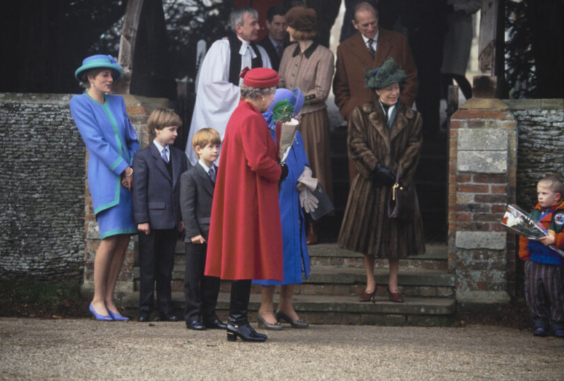 La famille royale britannique à la sortie de la messe à Sandringham, Norfolk, Royaume-Uni, le 25 December 1991.