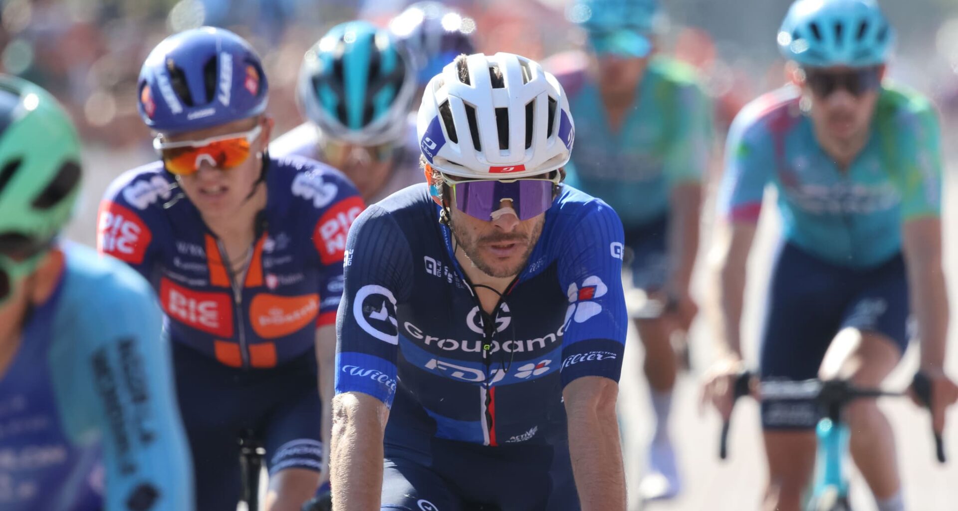 "Moi-même, je vais aussi vite qu'Amstrong", Plus rapide, plus dangereux, des cadors du peloton s'interrogent sur l'évolution du cyclisme