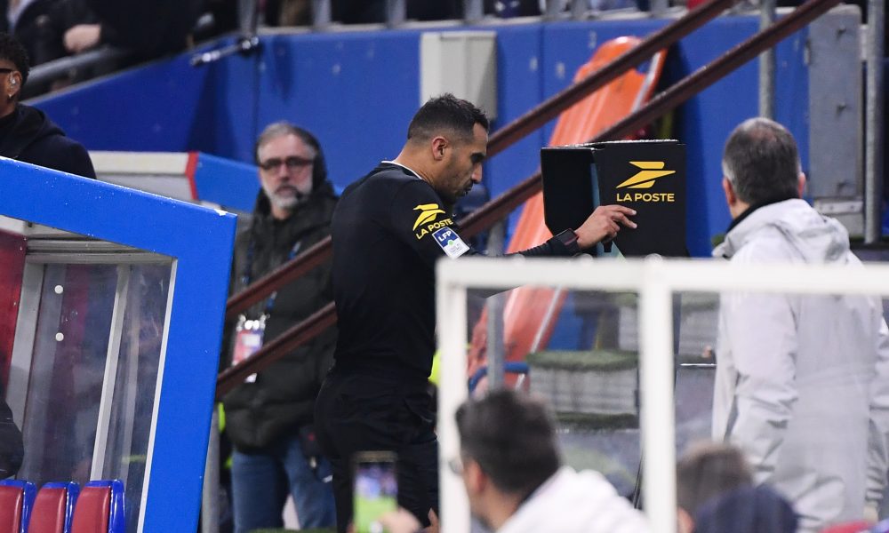 La VAR dans le football vers des évolutions majeures !