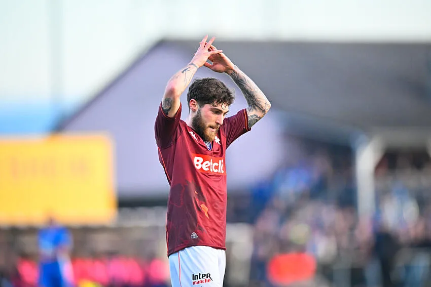 Ligue 1 : Lyon et Lille prêts à dégainer pour une opportunité en or ?