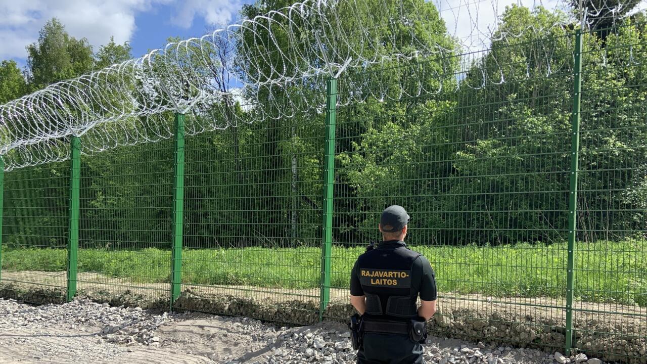 La Finlande clôture sa frontière avec la Russie - Accents d'Europe