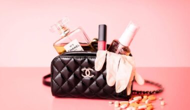 Jacob Elordi confirme sa passion pour Chanel avec des baskets blanches remarquées à la Gare du Nord