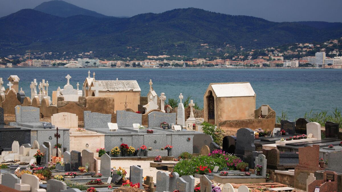 « Dommage de ne pas respecter sa volonté » : pourquoi Brigitte Bardot sera enterrée au cimetière marin de Saint-Tropez