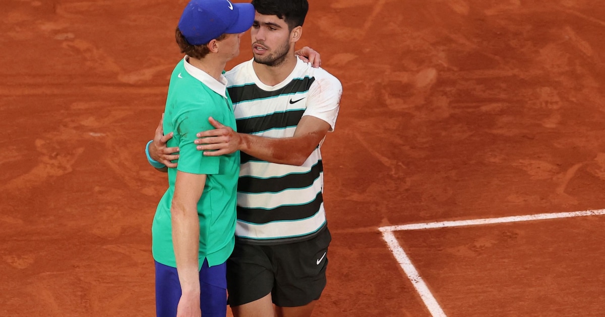 Les tops du tennis en 2025 : le duo Alcaraz - Sinner indétrônable, Swiatek gagne aussi sur gazon et la Belgique en Coupe Davis