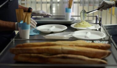 «Le régime alimentaire que décrit Nicolas Sarkozy ressemble au quotidien de milliers de personnes incarcérées» – Libération