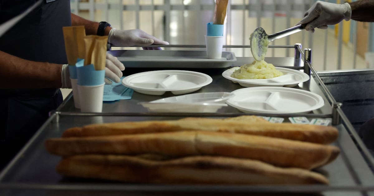 «Le régime alimentaire que décrit Nicolas Sarkozy ressemble au quotidien de milliers de personnes incarcérées» – Libération