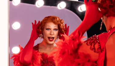 Laurent Lafitte se confie sur son rôle dans La Cage aux folles : “Cette expérience vient chercher des choses très intimes en moi”