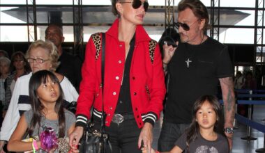 Laeticia, Jade et Joy Hallyday publient de vibrants hommages à Johnny, 8 ans après sa mort