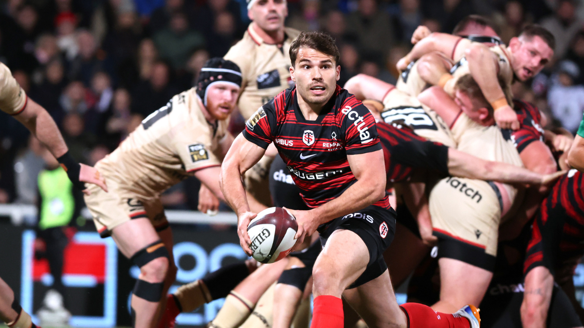 Longtemps tenu en échec à Lyon, le Stade Toulousain a fini par réciter son rugby