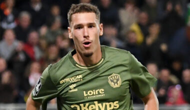 Trois buteurs se dessinent pour remplacer Stassin